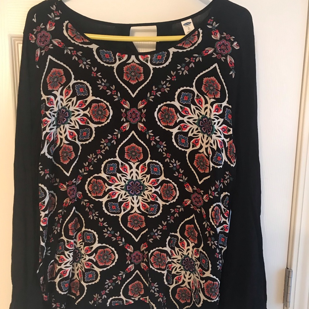 Comfy blouse from Old Navy. Size XL.